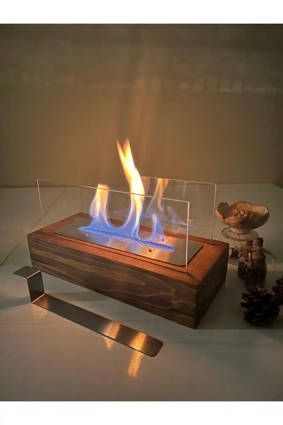 Lampello Masaüstü Şömine: Şık Tasarım ve Güvenli Isıtma Özellikleriyle Dekoratif Seçenek