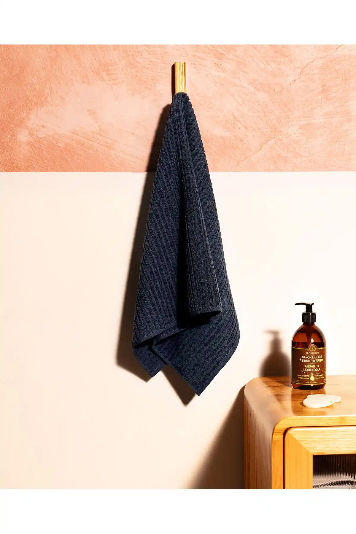 Madame Coco Carla ve Ryella Yüz Havlusu Karşılaştırması: Özellikler ve Kullanıcı Yorumları