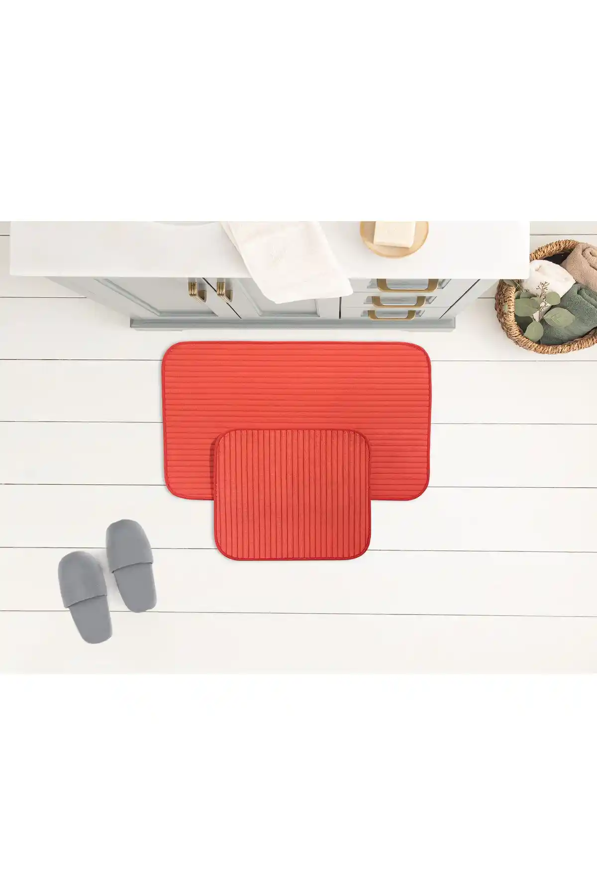 Madame Coco Mathılda ve Pilloveland Kaymaz Banyo Paspası Karşılaştırması