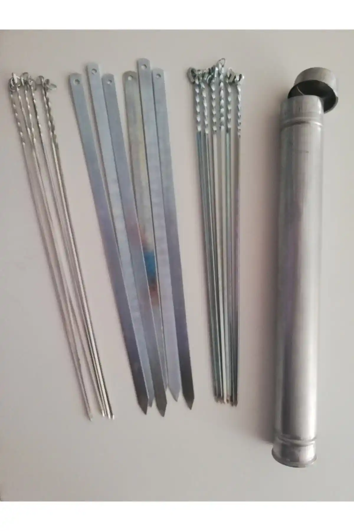 Mobilreyon Mangal Seti 50 cm dayanıklı şişler ve aksesuarlar ile mangal keyfini artırır