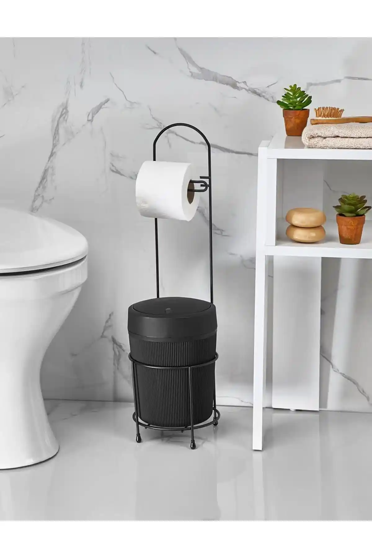 ORSA HOME 980 ve Orvila Lüx Çöp Kovası ve Tuvalet Kağıtlığı Karşılaştırması