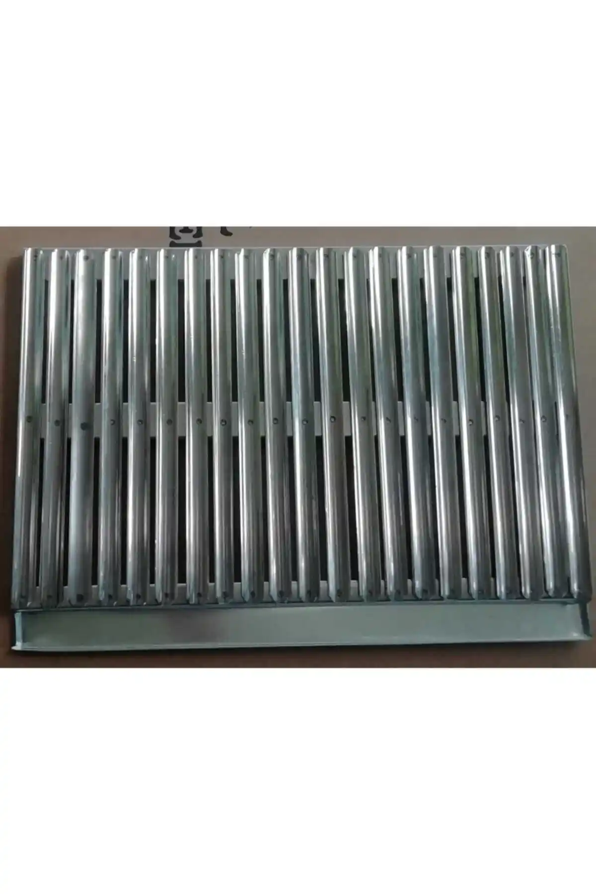 Özsal 47x30 cm Paslanmaz Krom Oluklu Mangal Izgarası Detaylı Tanıtım ve Özellikler