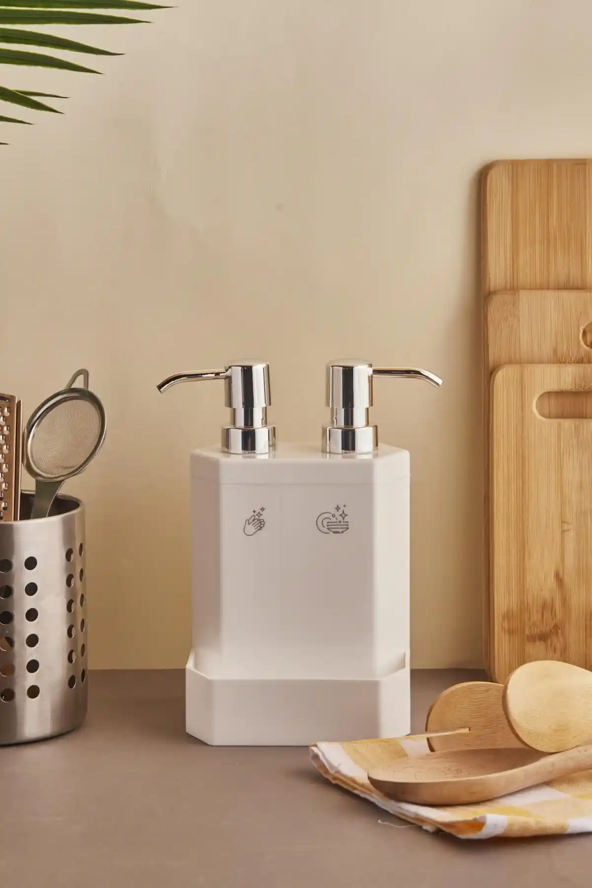 Perotti Marlon Lecce ve Prima Nova Viva Sıvı Sabunluk Karşılaştırması ve İnceleme