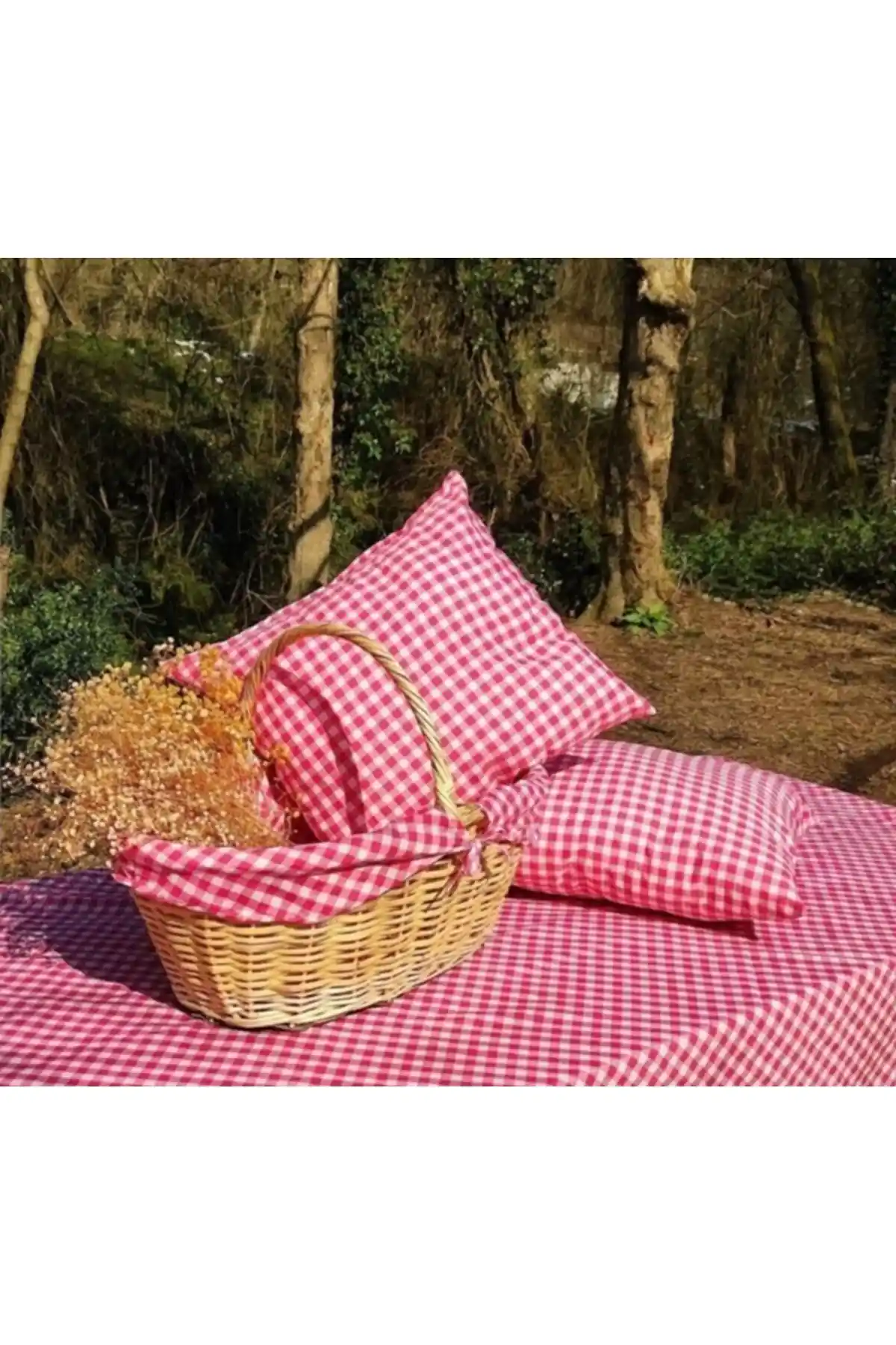 Piknik Rual Kırmızı Ekose Sepetli Seti ile Doğal ve Şık Açık Hava Keyfi