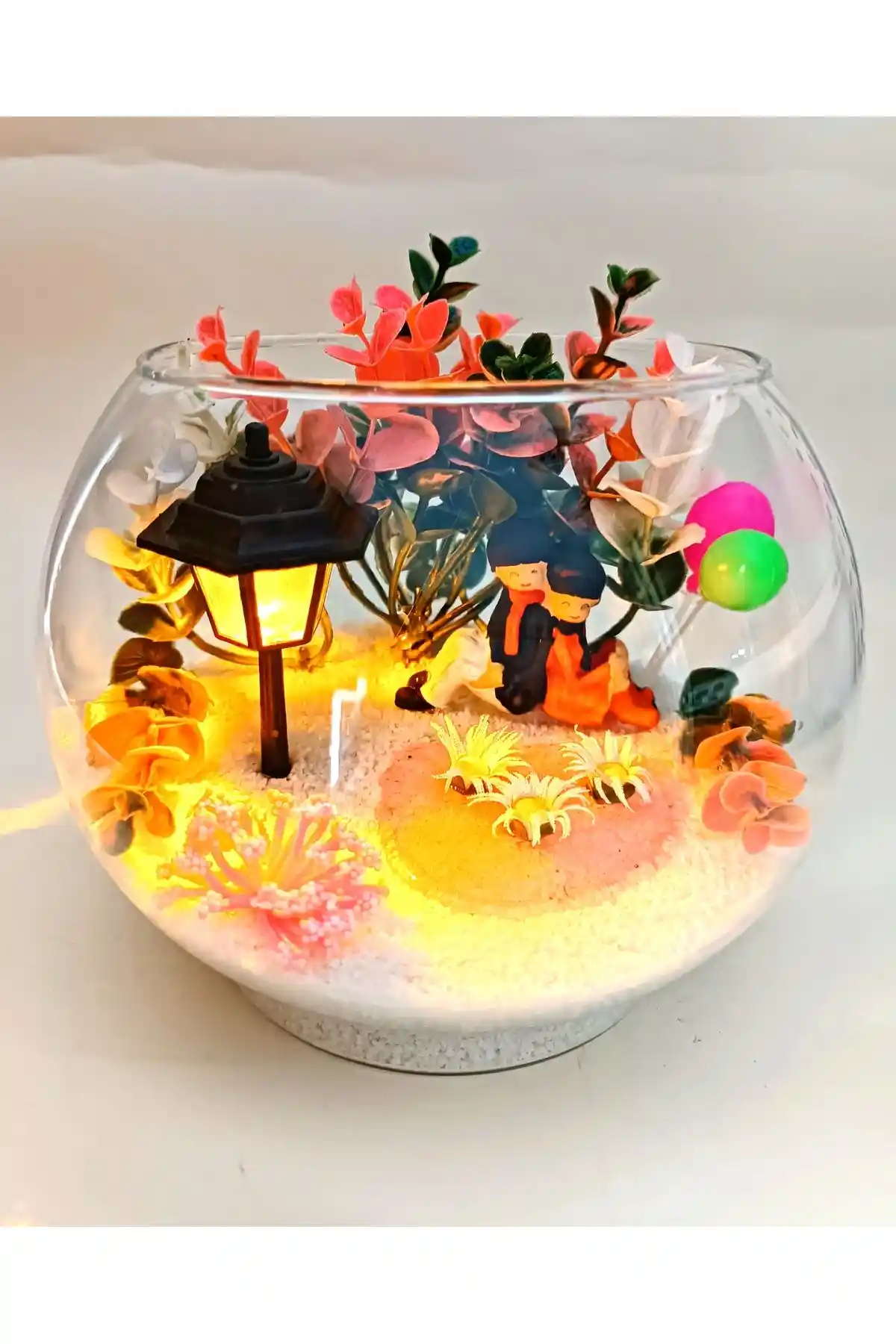 Teraryum Dünyası ve Hediyelik ile Anlamlı ve Estetik Aşk Temalı Hediye Seçenekleri