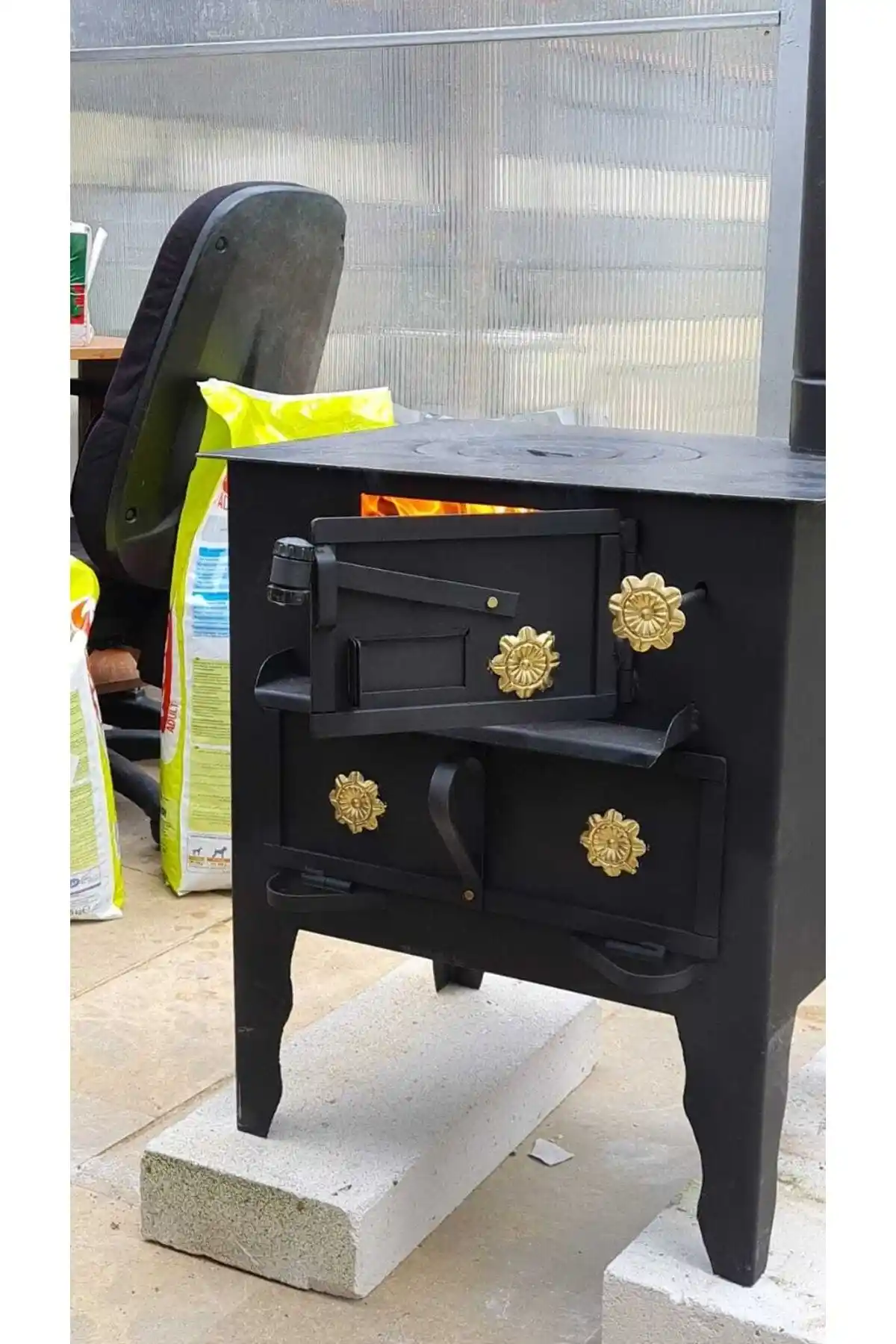 VORSİ Kuzine Soba Modern Tasarım ve Yüksek Performanslı Isıtma Çözümü