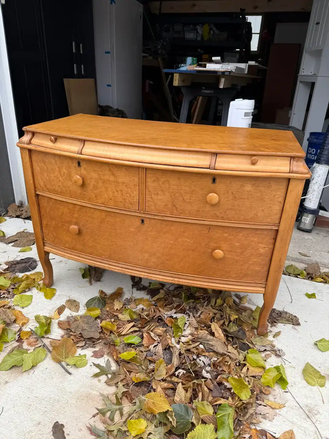 1910-1915 Kuş Gözü Akçaağaç Şifonyerlerin Restorasyonu ve Bakımı Yöntemleri