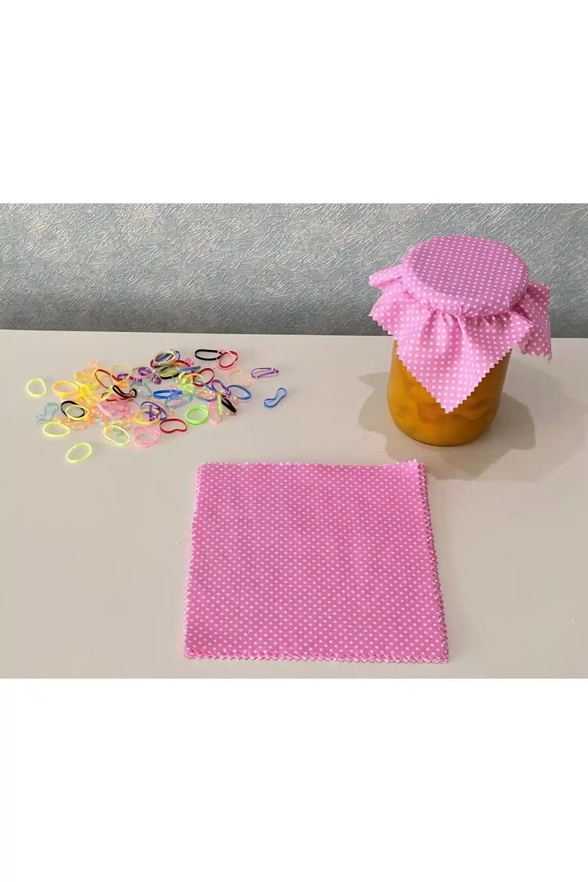 AdaEsintisi 25 Adet Puantiyeli Pembe Kumaş Kavanoz Kapağı Seti Renkli Bağlama Lastiği ile Mutfak Dekorunuza Şıklık Katın
