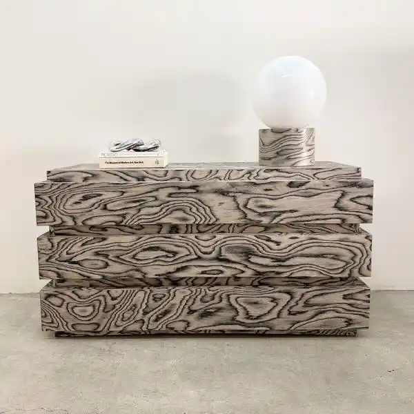 Alpi Sottsass Kaplama: Katmanlı Yüzey Dokusu ve Üretim Teknikleri Hakkında Detaylı İnceleme