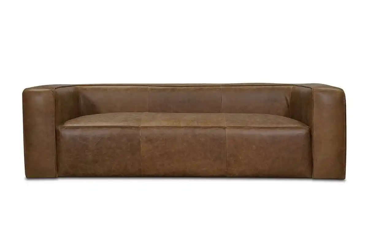 Deri Kanepe Seçiminde Bütçe, Dayanıklılık ve Tuxedo Tarzı Modellerin İncelenmesi