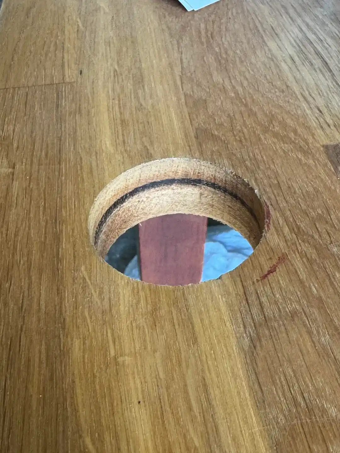 Eski Butcher Block Masa Üstünü Kesme Tahtasına Dönüştürmenin Teknik ve Güvenlik Değerlendirmesi