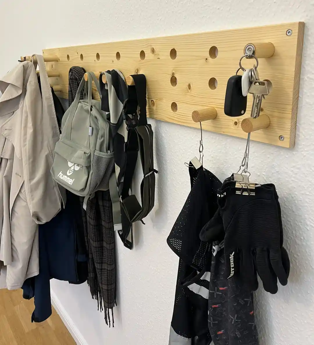 Giriş Alanları İçin Modüler Pegboard Tasarımı: Fonksiyonellik ve Estetik Çözümler