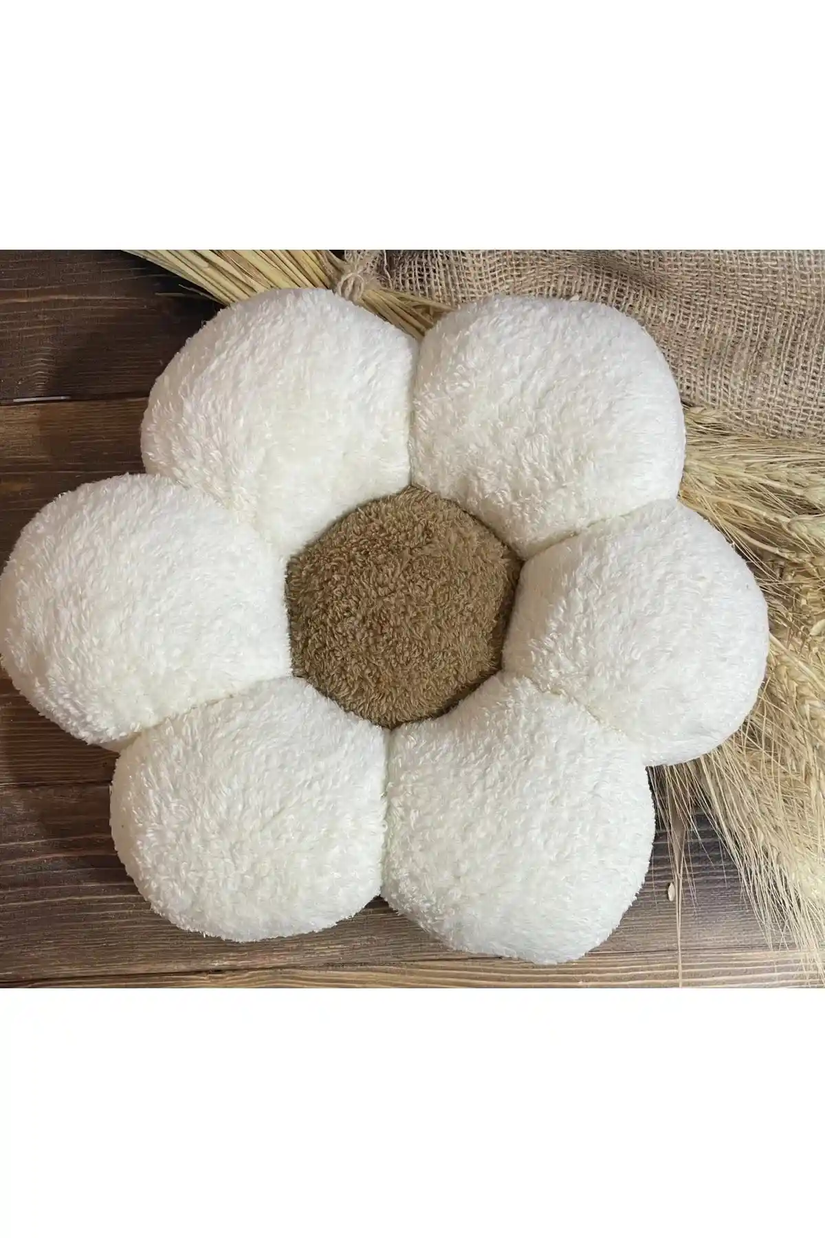 Happyteks Papatya Yastık: El Yapımı Şık ve Konforlu Ev Dekorasyonu Parçası