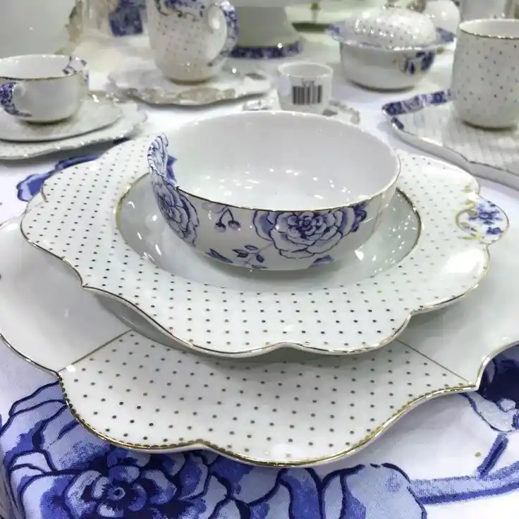 Kırık Mavi Cam Masaların Onarımı: Yöntemler, Malzemeler ve Estetik Çözümler