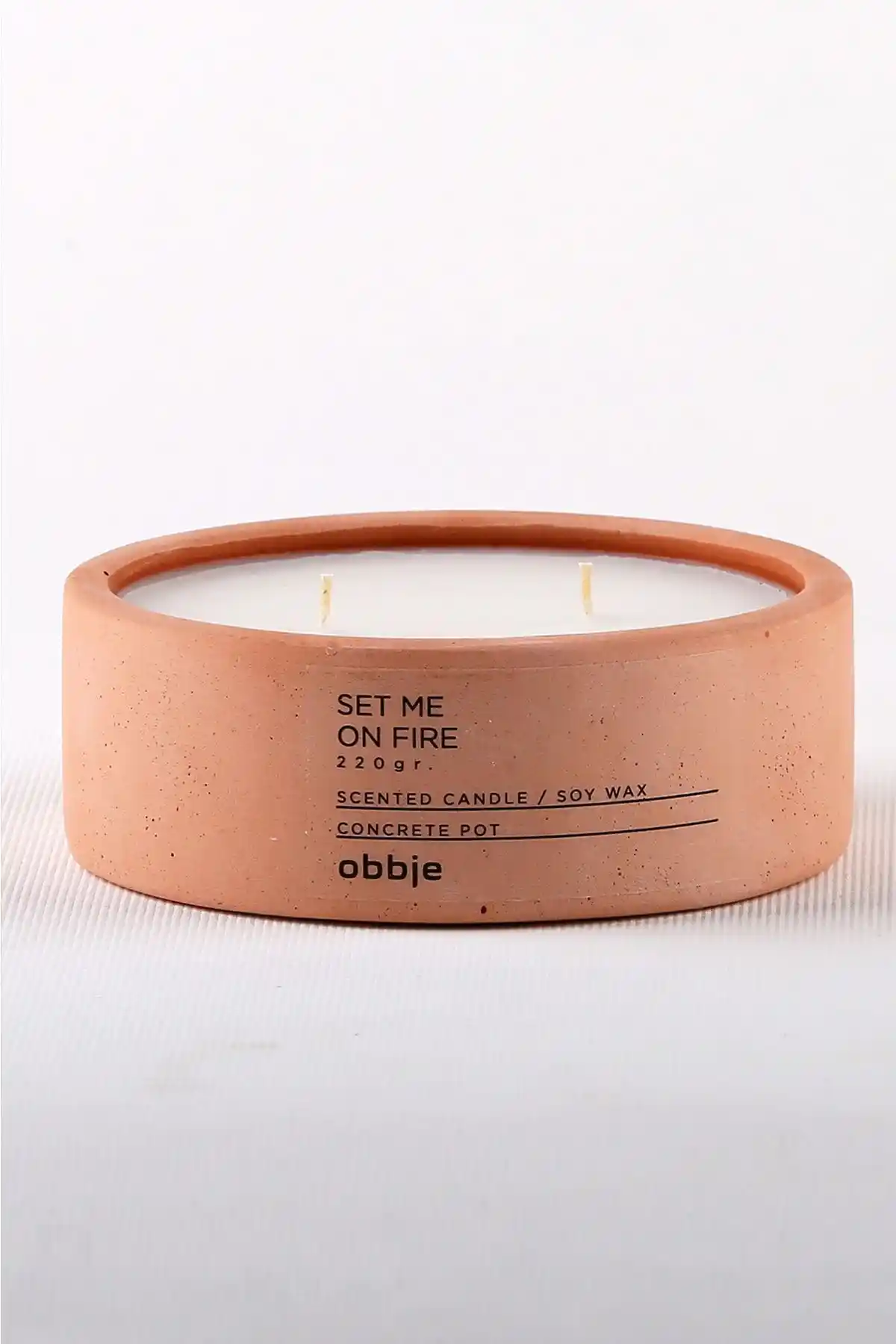 OBBJE Tarçın ve Elma Kokulu Modern Dekoratif Mum 12x12 cm Şık Tasarım