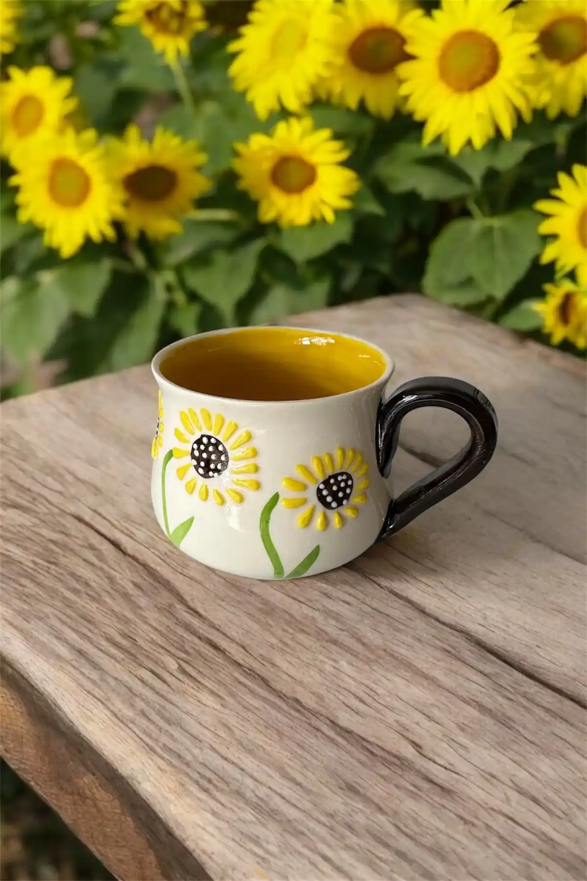 Sarı Papatya Desenli El İşçiliği Seramik Kahve Fincanı Günlük ve Koleksiyon Kullanımı İçin