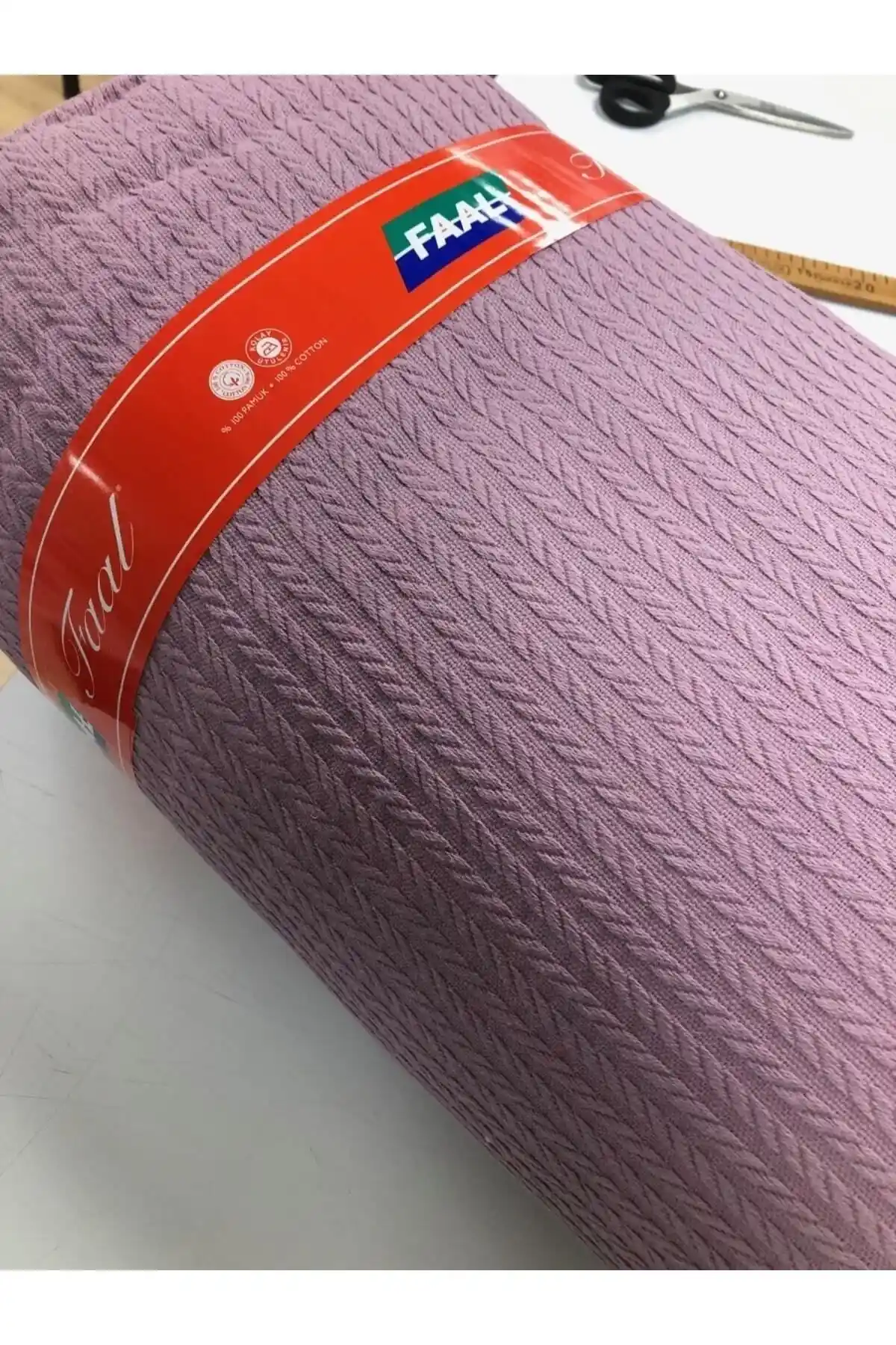 Sefaoğlu Tekstil Çift Kişilik Örgü Pike: Doğal Malzeme ve Şık Tasarım Özellikleri