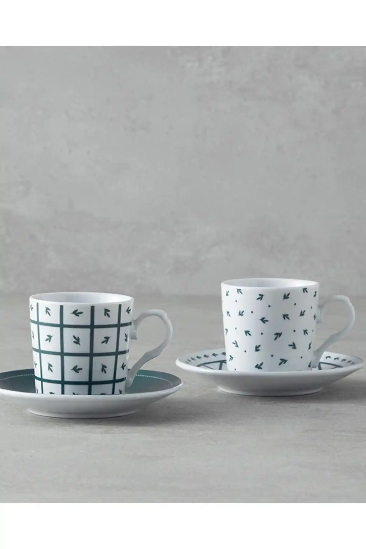 Türkçe Ev Mika Porselen Kahve Fincan Takımı: Şık ve Dayanıklı 4 Parça Kahve Seti