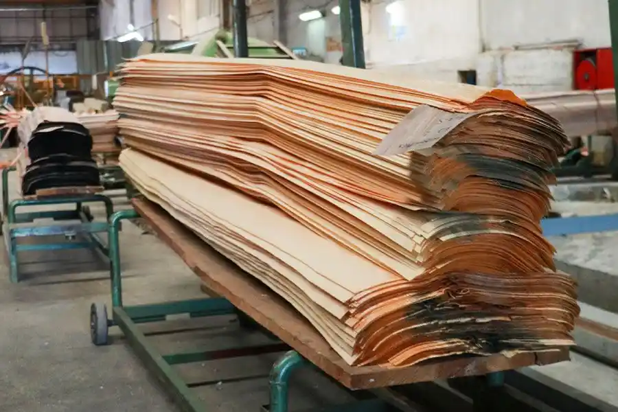 Veneer Mobilyaların Dayanıklılığı ve Solid Ahşap ile Karşılaştırılması Üzerine İnceleme