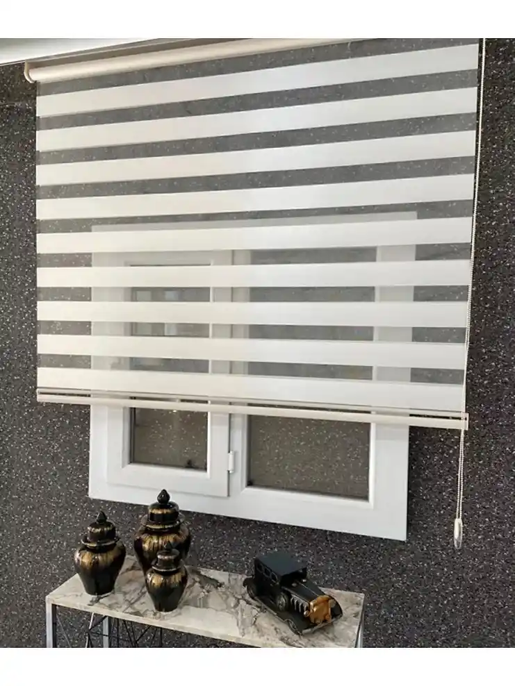 Beyaz Bambu Zebra Perde: Doğal ve Şık Tasarım ile İç Mekan Dekorasyonunu Zenginleştirir