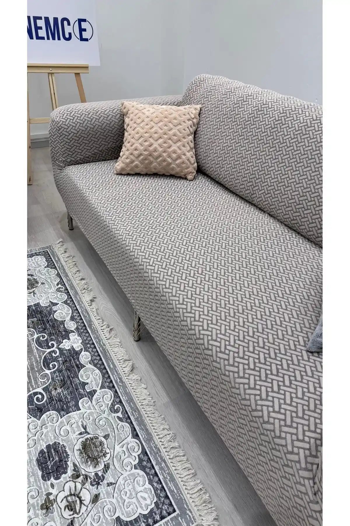 Brillant Koltuk Örtüsü: Dayanıklı ve Estetik Mobilya Koruma Çözümü