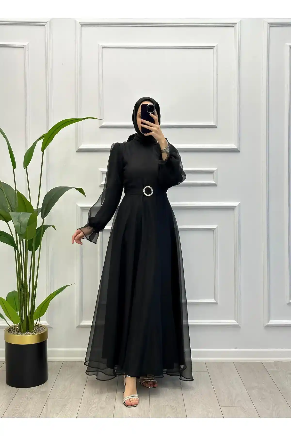 Dalya Kumaş: Dayanıklı ve Estetik Ev Dekorasyonunda Çok Yönlü Kullanım Seçeneği