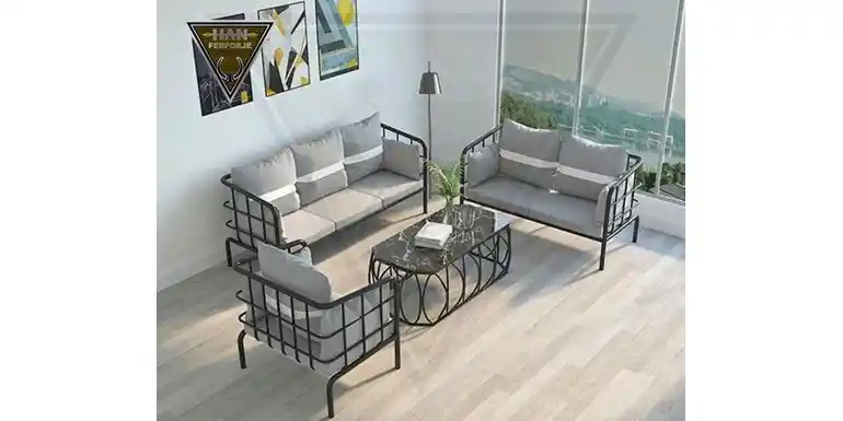 Demir Mobilya: Dayanıklılık ve Estetiğin Modern İç Mekanlara Entegre Edilmesi