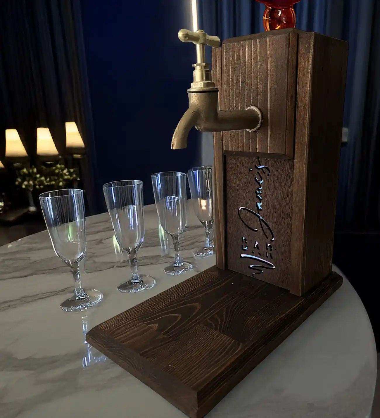 Ev Dekorasyonunu Zenginleştiren Fonksiyonel ve Şık İçki Standı Seçenekleri