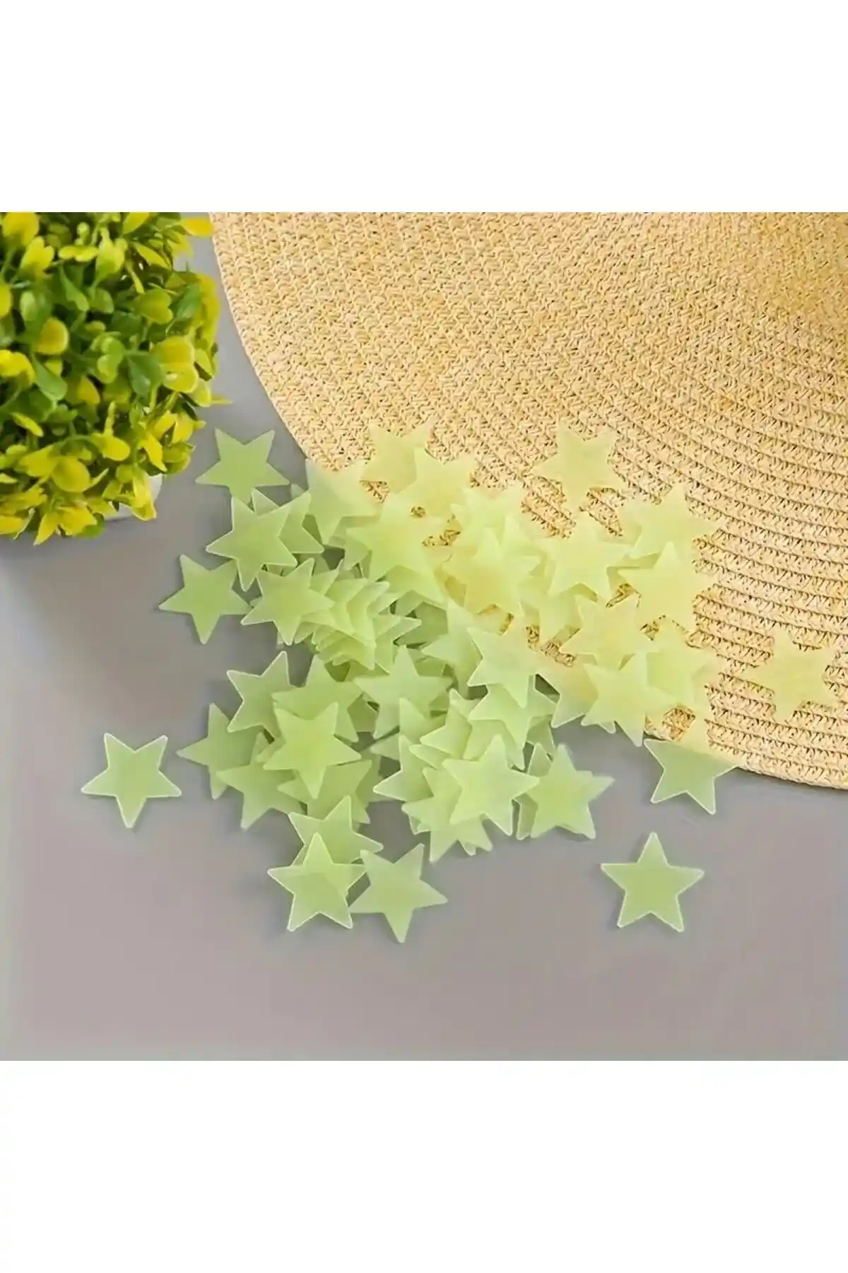 Fosforlu Yıl<dı>zlar ile Çocuk Odası ve Dekorasyon İçin Parlak ve İşlevsel Çözümler