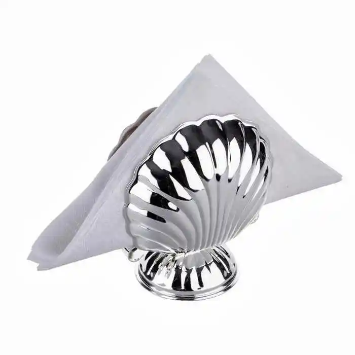 Gümüş Peçetelikler: Şıklık ve Fonksiyonelliği Bir Arada Sunan Masa Aksesuarları