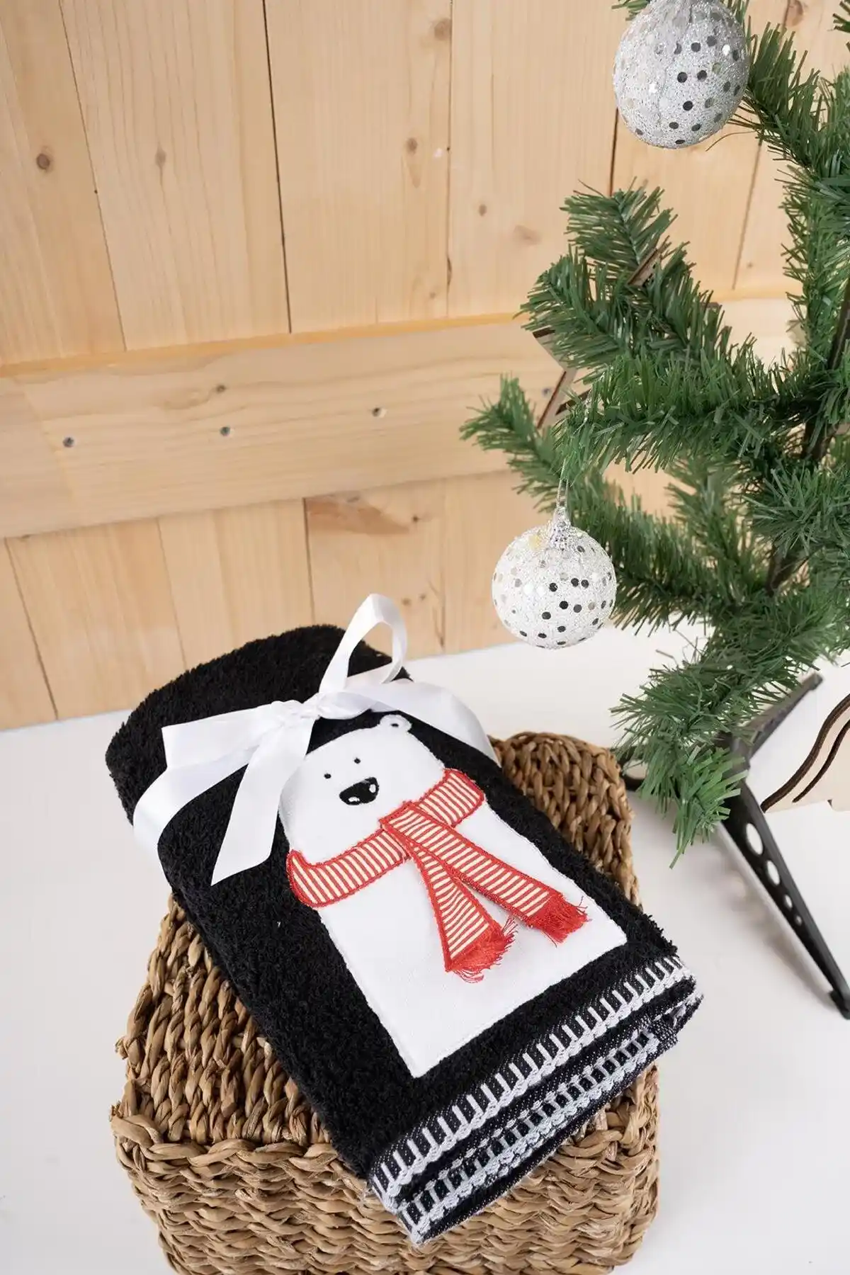 Hediyelik Havlu Setleri: Estetik ve Fonksiyonellik Sunan Çeşitli Seçenekler