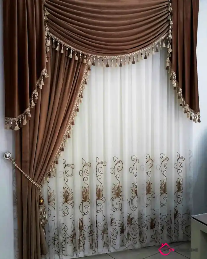 Kadife Salon Perde Modelleri ile Mekânlara Şıklık ve Konfor Katın