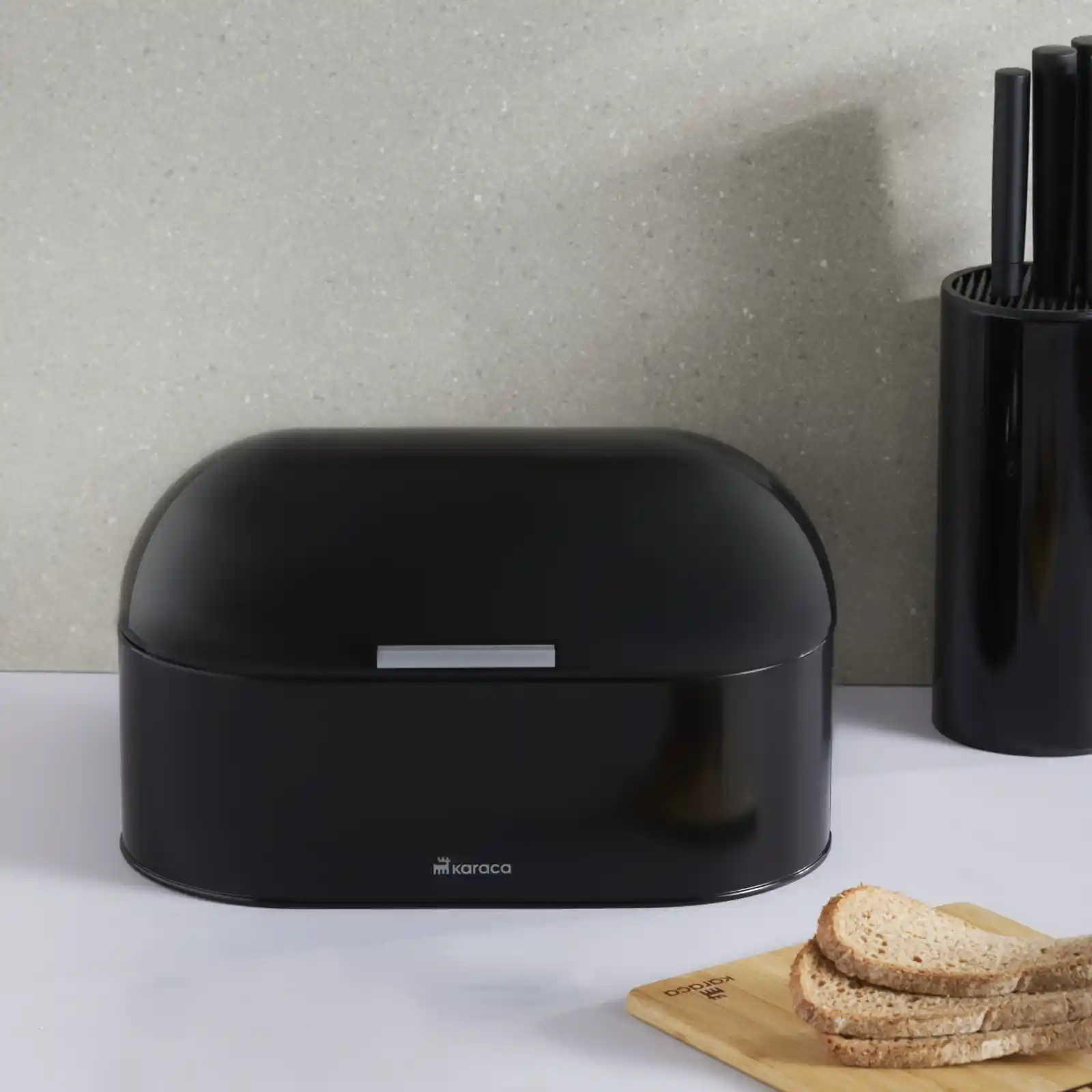 Karaca Dusting Ekmek Kutusu: Şık ve Fonksiyonel Mutfak Saklama Çözümü