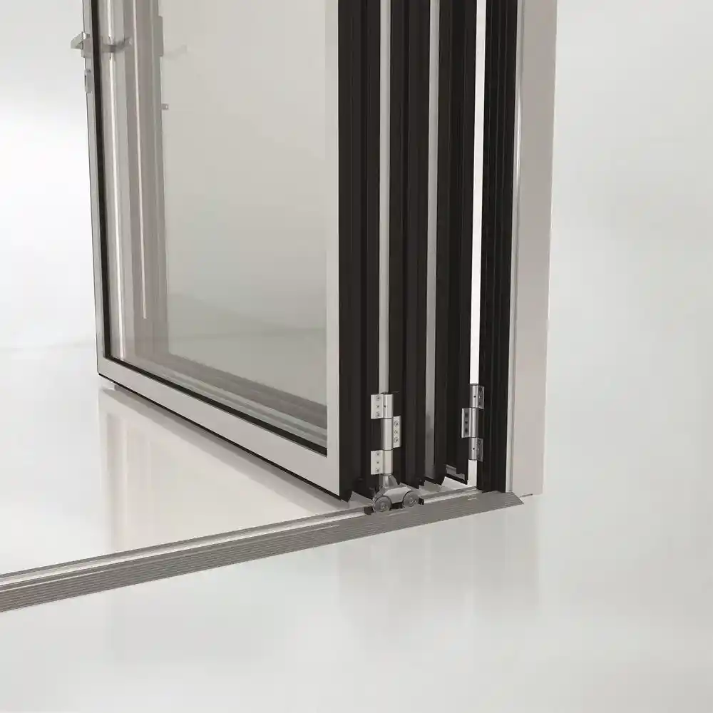 Katlamalı Kapılar: Modern Mekanlarda Alan Tasarrufu ve Estetik Çözümler