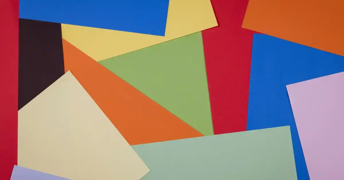 Kelebekli Abajurlar: Dekorasyonda Zarif ve Estetik Bir Detay