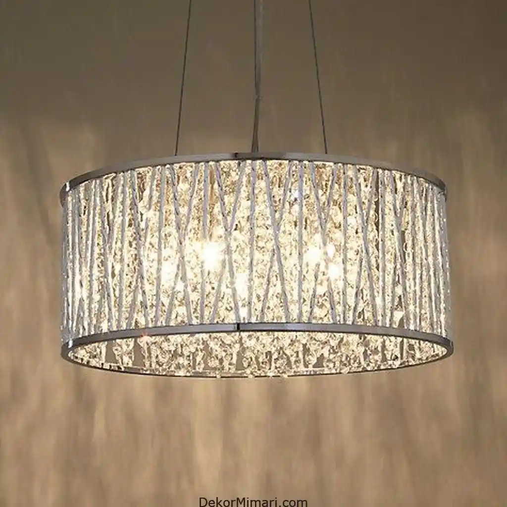 Kristal Avize Dekorasyonunda Zarafetin Simgesi ve Modern Tasarım Seçenekleri