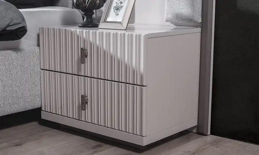 Modern Komidinler: Günümüz Tasarım Trendlerine Uygun Fonksiyonel ve Estetik Çözümler