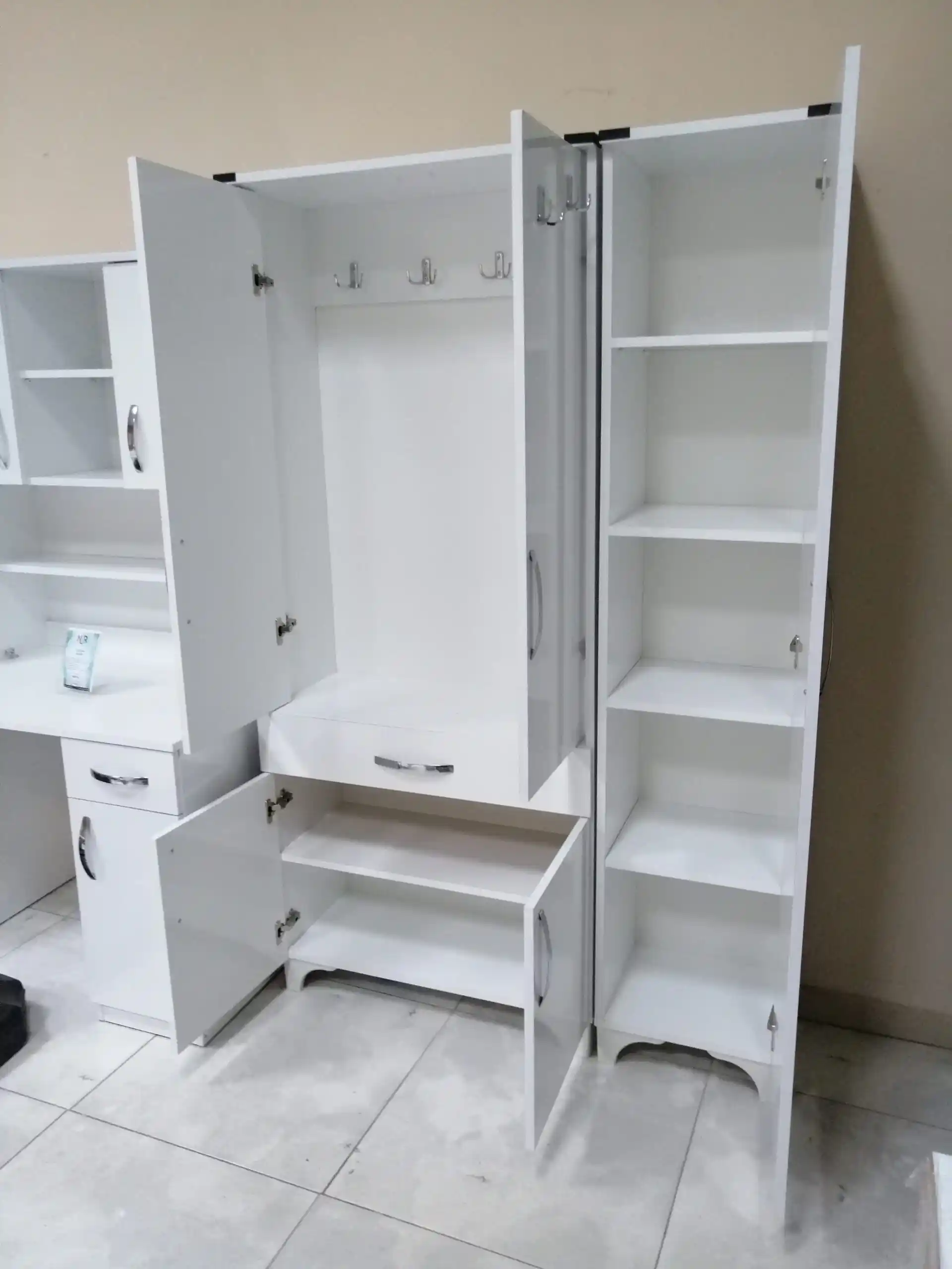 Modüler Portmanto Nedir ve Modern Yaşam Alanlarında Nasıl Kullanılır