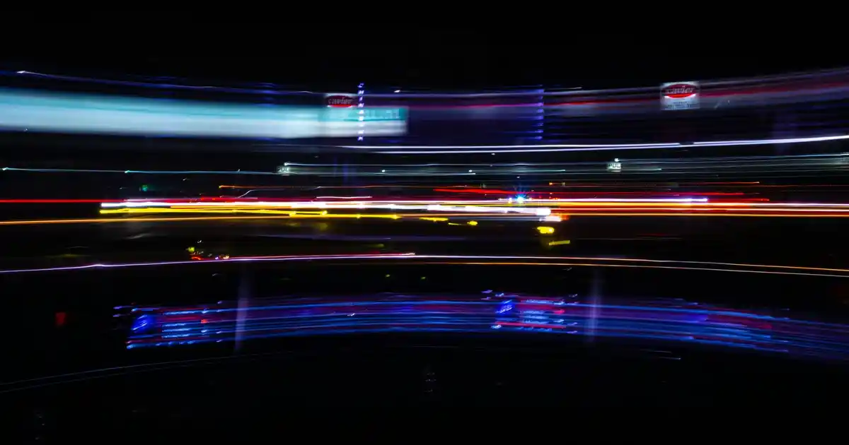 Paşabahçe Dekoratif Aynalar: Estetik ve Fonksiyonelliği Bir Arada Sunan Çeşitler