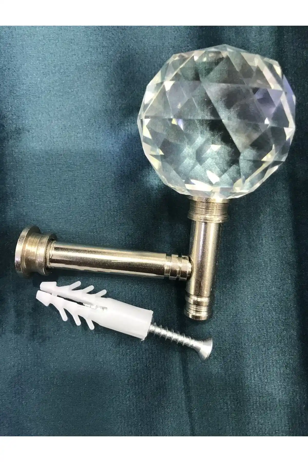 Perde Tutturma Aparatları: Fonksiyonellik ve Estetik Uyumun Sağlanması