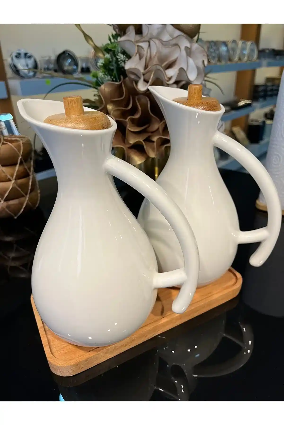 Porselen Yağdanlıklar: Estetik ve İşlevselliğin Bir Arada Sunulduğu Mutfak ve Ev Dekorasyon Ürünleri