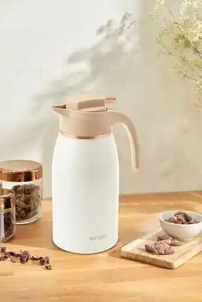 Suyu Sıcak Tutan Termoslar: Günlük Hayatta Konfor ve Fonksiyonellik İçin Rehber