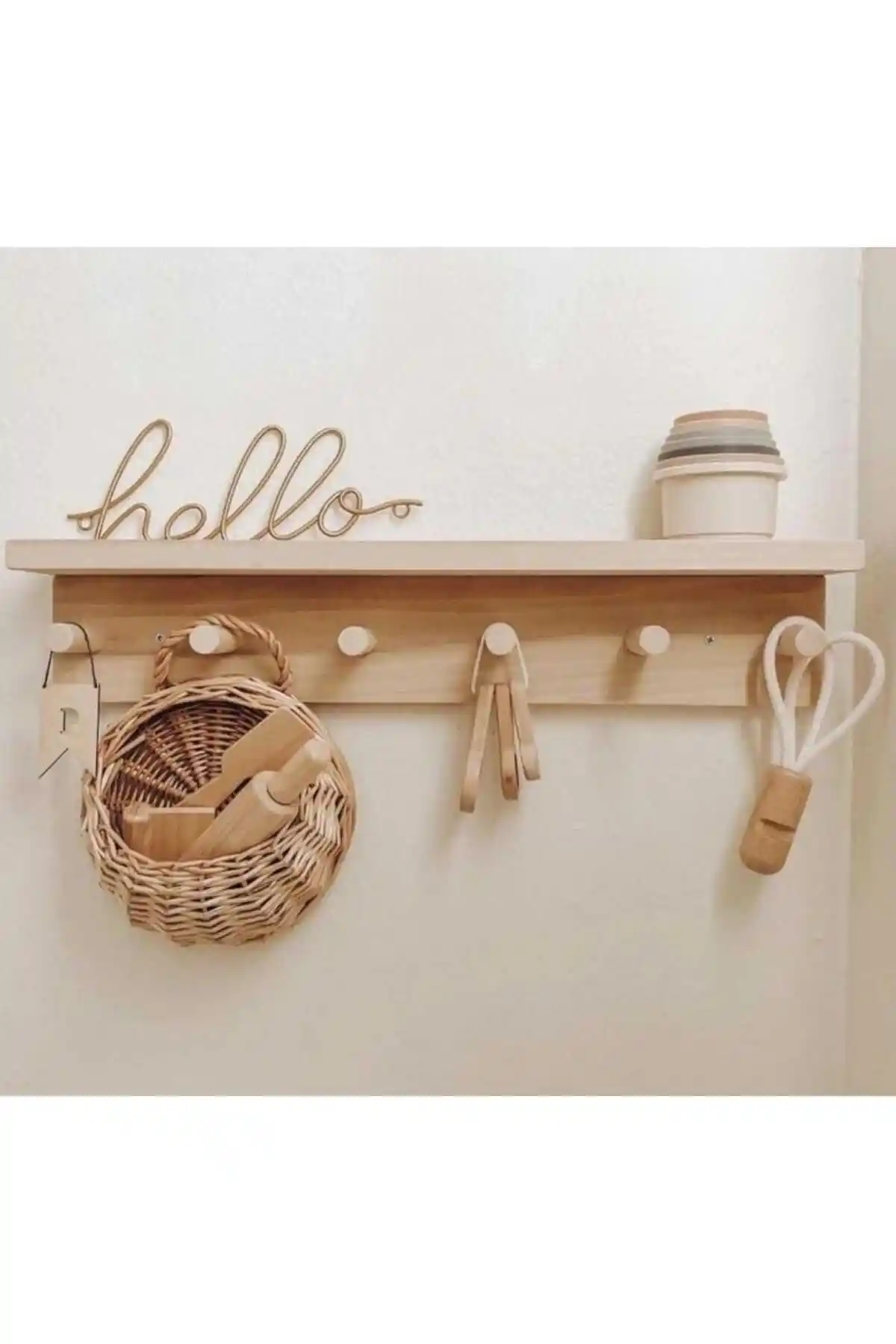 Akgül ve Esanctus Ahşap Askılıkların Karşılaştırması: Tasarım ve Fonksiyonellik Analizi