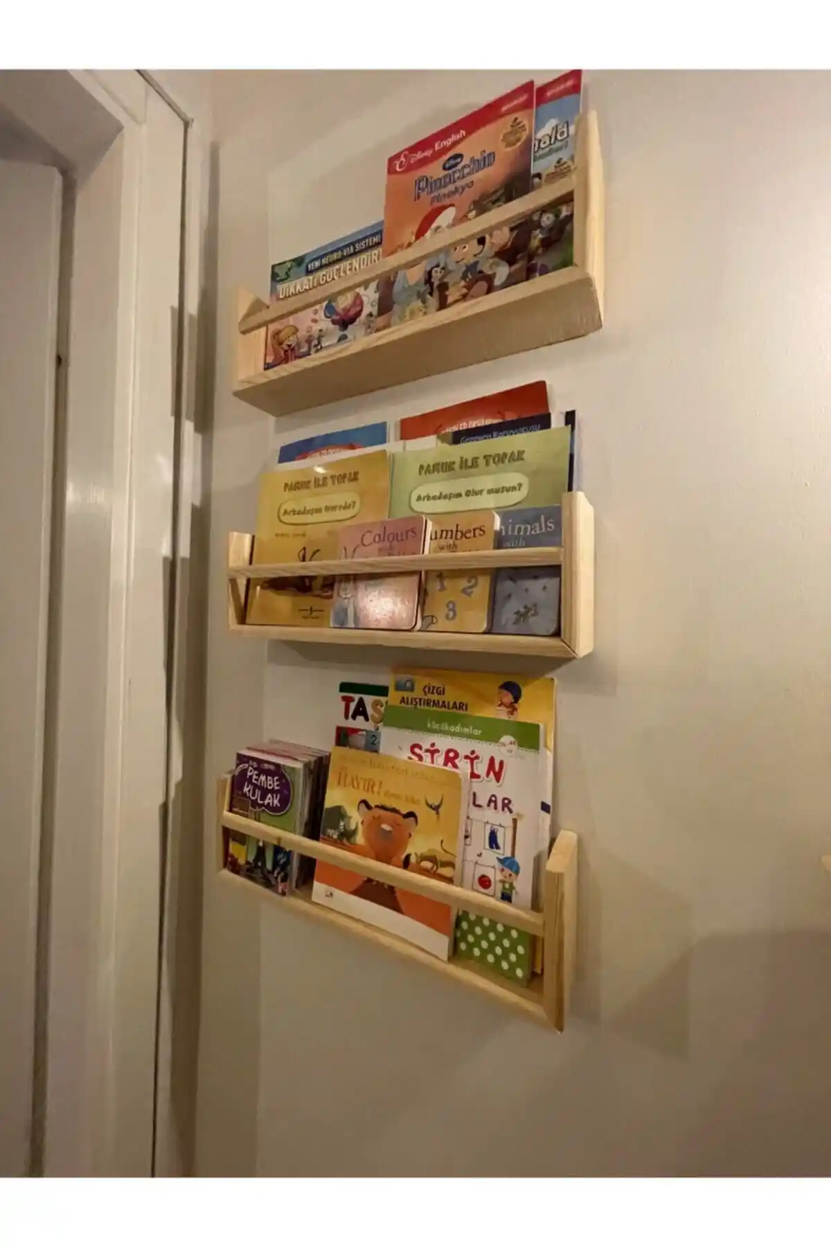 Çocuk Odası İçin Ahşap Kitaplık Karşılaştırması: BİGWOODWORKERS ve KARABEYOĞULLARI