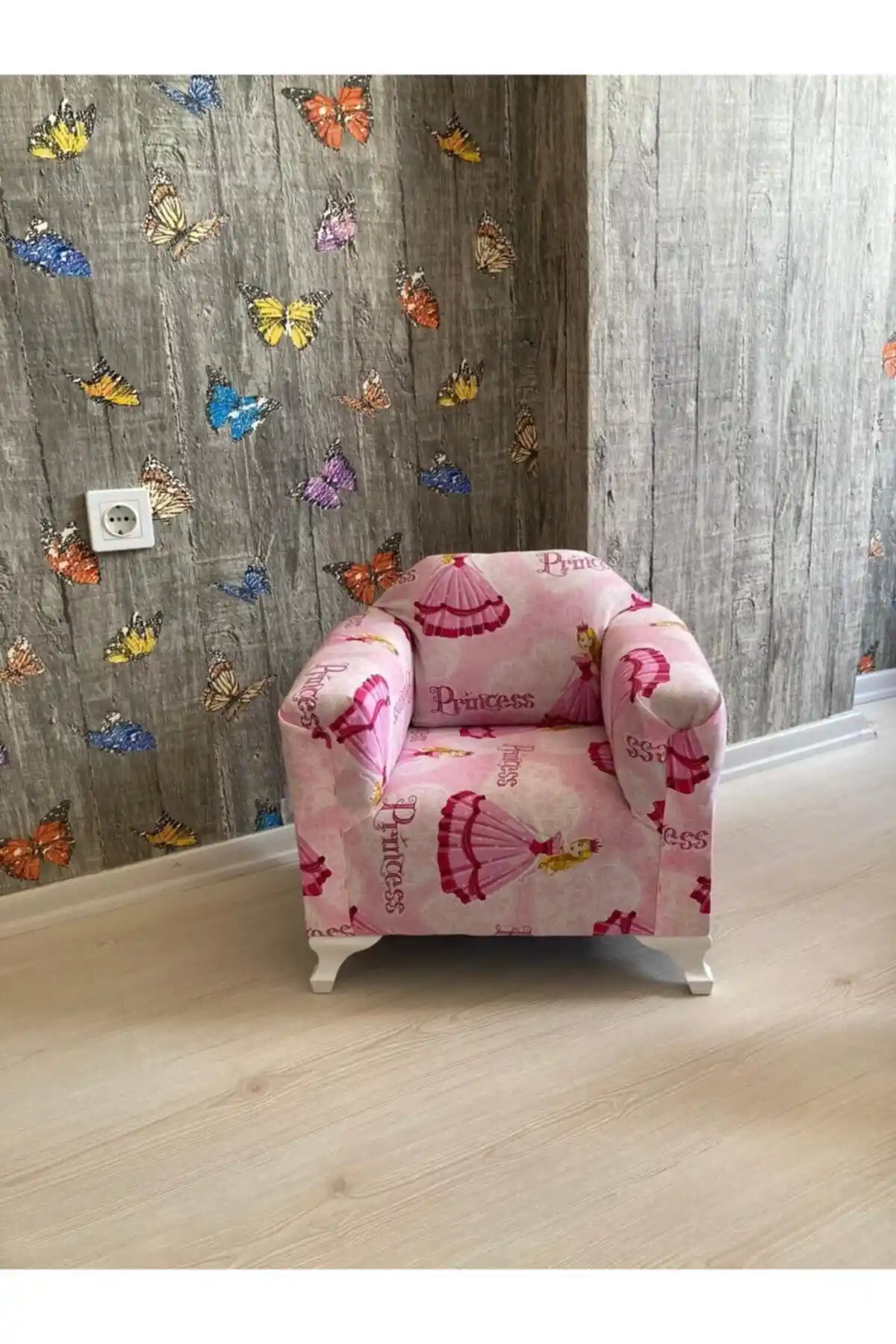 Çocuklar İçin Uygun Koltuk Seçenekleri: Prenses ve Teddy Bear Modellerinin Karşılaştırması