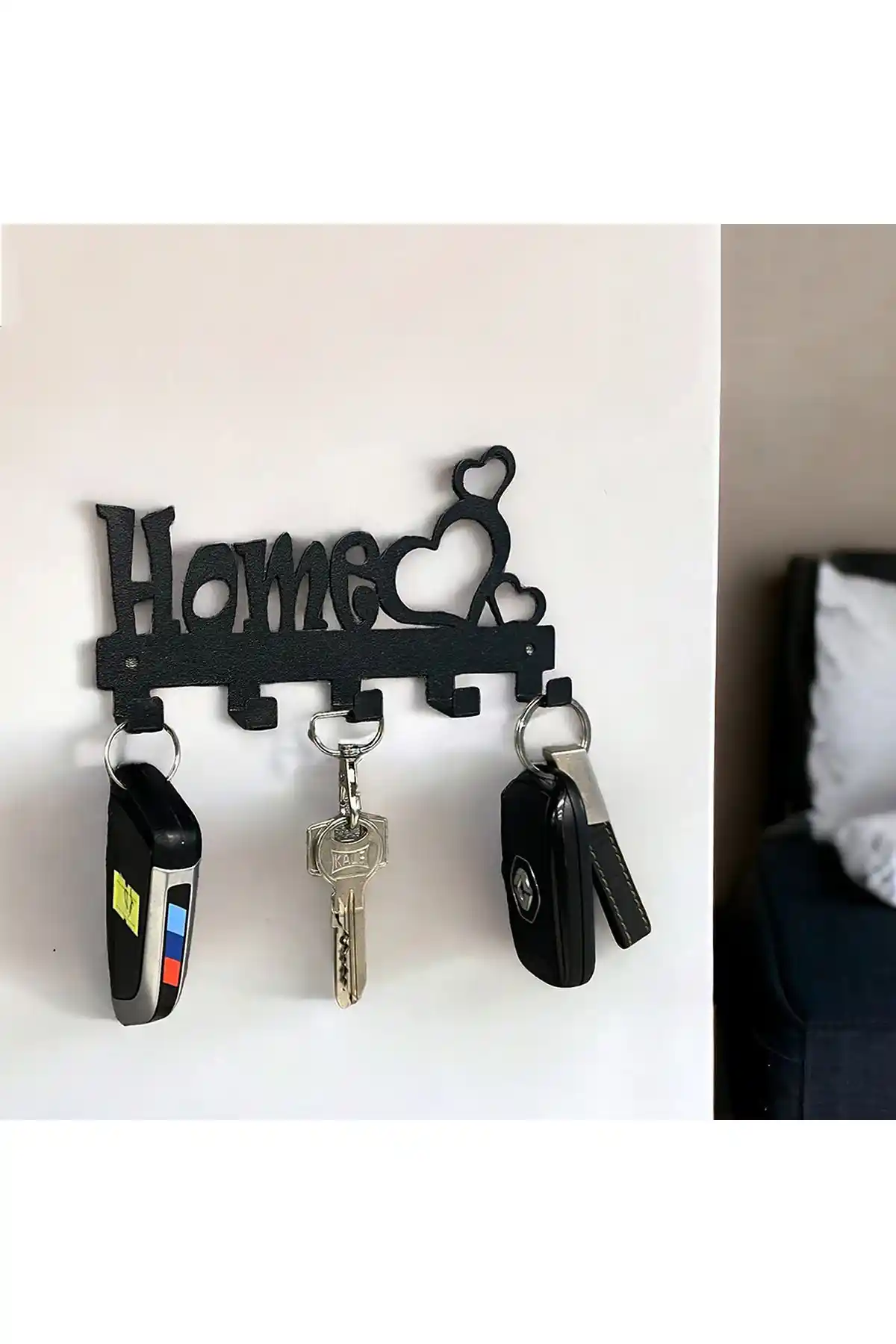 Metal Askılık Karşılaştırması: Decorelax ve Risingmaber Ürünlerinin Özellikleri