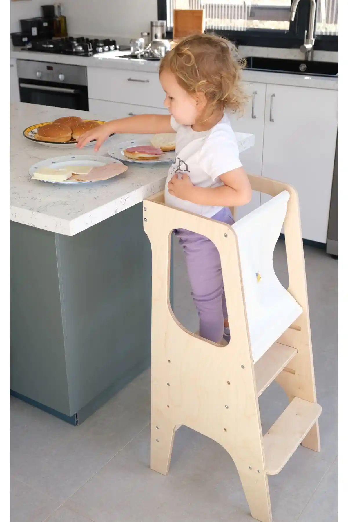 Minik Fare Öğrenme Kulesi: Güvenli ve Ayarlanabilir Çocuk Mutfak ve Banyo Ekipmanı