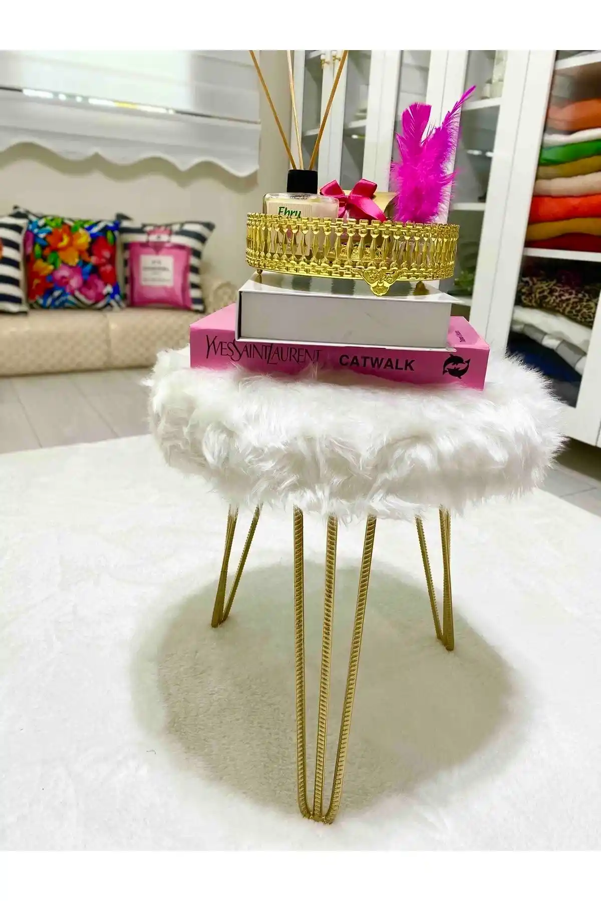 Zem Gigi ve Zuesse Dizayn Sude Puf Karşılaştırması: Modern ve İskandinav Tarzı Çözümler