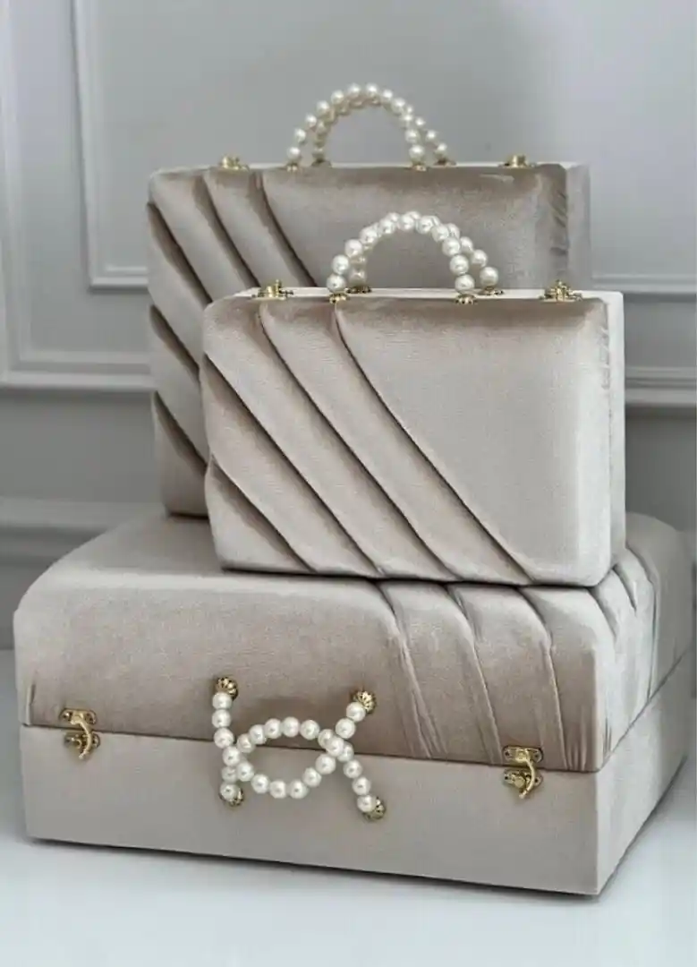 2. El Çeyiz Kolisi ile Dekorasyonda Hem Anlam Hem Şıklık Yaratın