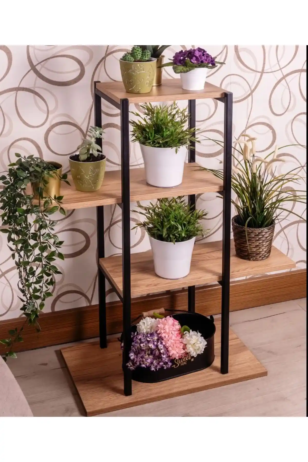 Ahşap Çiçek Standları ile Dekorasyonunuza Doğal ve Estetik Dokunuşlar Yaratın